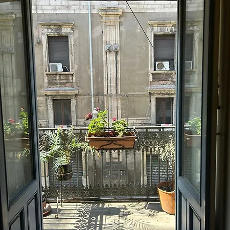 Bed And Books Bed & Breakfast Catania